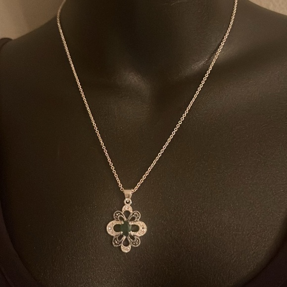 Genuine Marcasite fine silver plated Necklace w/ simulated Emerald 18” - Picture 5 of 5